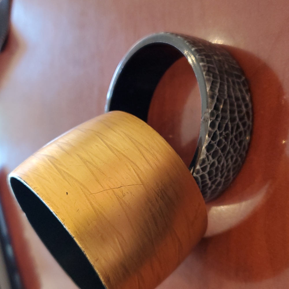 Gold and Black Textured Wide Bangle Bracelet Set